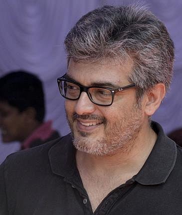 விவேக்கிற்கு வாட்ச்: டிரைவருக்கு செல்போன் - அஜித் ஆச்சர்யம்