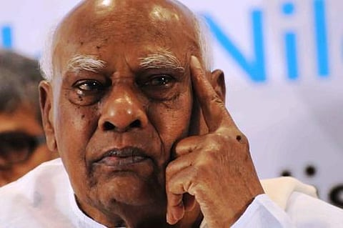 கூட்டு குடும்ப முறை அரிதாகி வருகிறது: முதியோர் தின விழாவில் ஆளுநர் ரோசய்யா கவலை