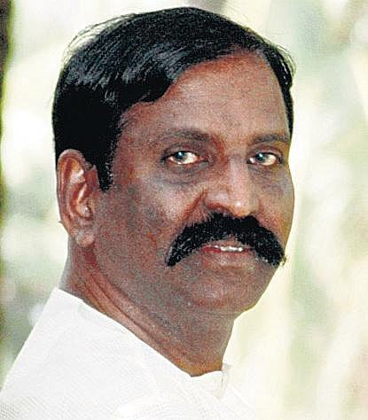 கவிஞர் வைரமுத்துக்கு எம்.ஏ.சிதம்பரம் விருது: இலக்கிய சேவைக்காக வழங்கப்படுகிறது﻿