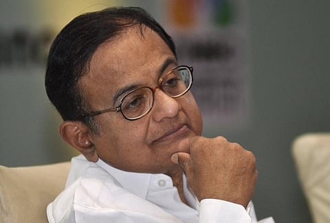 ஏர்செல்-மேக்சிஸ் வழக்கு﻿: சிதம்பரம் மீதான குற்றச்சாட்டுக்கு பதிலளிக்க சிபிஐ-க்கு உத்தரவு﻿