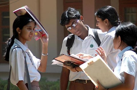 கல்விச் சான்றிதழ்களில் சாதி, இடஒதுக்கீடு விவரங்கள் குறிப்பிட சிபிஎஸ்இ தடை﻿