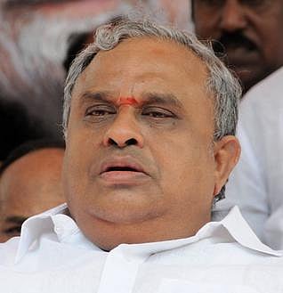 இலங்கை அதிபரிடம் பிரதமர் மோடி பேசி 5 மீனவர்களைக் காப்பாற்ற வேண்டும்: ஞானதேசிகன் வேண்டுகோள்