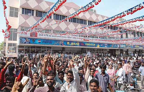 அந்தக் காலத்து படம் மாதிரி இல்லபா
