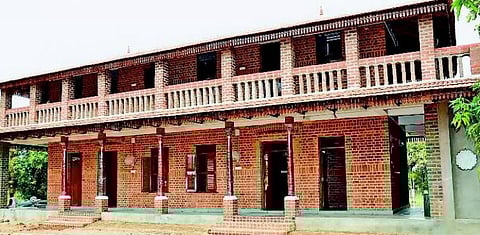 இயற்கைக்கு நெருக்கமான கட்டிடக் கலை