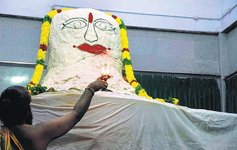 பசிப் பிணி போக்கும் பரமன்