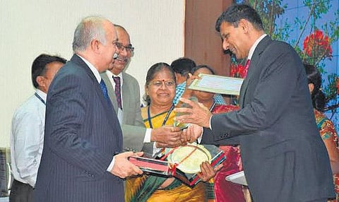 ரிசர்வ் வங்கி போட்டி: சென்ட்ரல் வங்கி முதல் பரிசு﻿