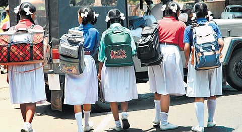 சொல்லத் தோணுது 10 - கருவேல மரங்களும், கான்வென்ட் பள்ளிகளும்