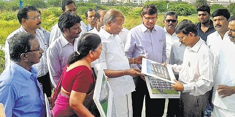 அரசு நில ஆக்கிரமிப்புகளை அகற்றுவதில் அதிகாரிகள் பின்வாங்கக் கூடாது﻿: அமைச்சர் ப.மோகன் அறிவுறுத்தல்﻿