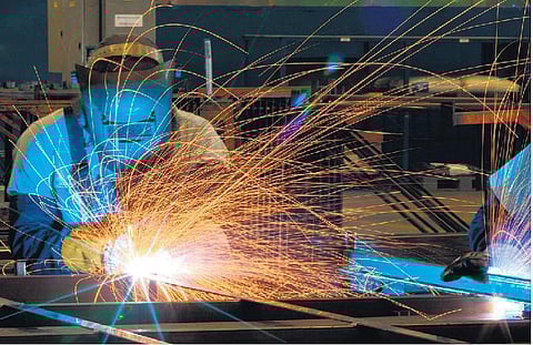 வாகைசூடும் ‘வெல்டர்’