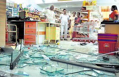 ஆசிரம பெண்கள் பலாத்காரம் 2 இளைஞர்கள் பிடிபட்டனர்﻿: போலீசார் தீவிர விசாரணை