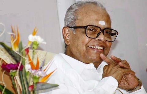 பிரபல இயக்குநர் கே.பாலசந்தர் மறைவு