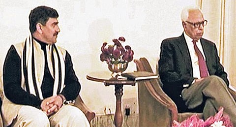 காஷ்மீரில் ஆட்சியமைக்க ஆளுநரிடம் அவகாசம் கோரியது பாஜக