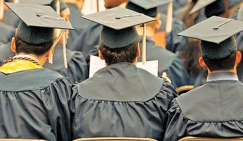 திறமை இல்லாப் பட்டதாரிகள்’ - யார் குற்றம்?