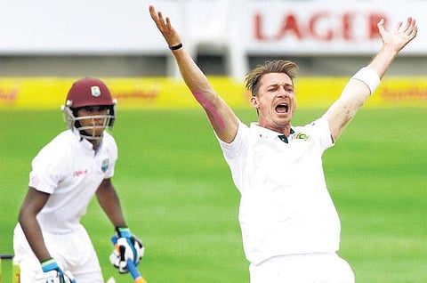 மேற்கிந்தியத்தீவுகள் 329 ரன்களுக்கு ஆல்அவுட்: தென்னாப்பிரிக்கா 189/3