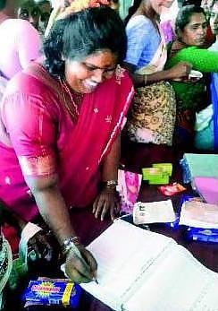 2015-ம் ஆண்டுக்கான உள்தாள் இணைக்கும்போது ரேஷன் பதிவேட்டில் கையெழுத்து போலிகளை களைய நடவடிக்கை