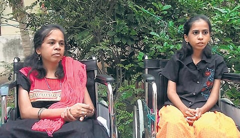 லஸ்ஸி, ஐஸ்கிரீம் அல்லது ஃபலூடா