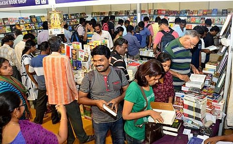 பகிர்வுகள்: வாசிப்பை வளர்க்கிறதா புத்தகக் காட்சி?