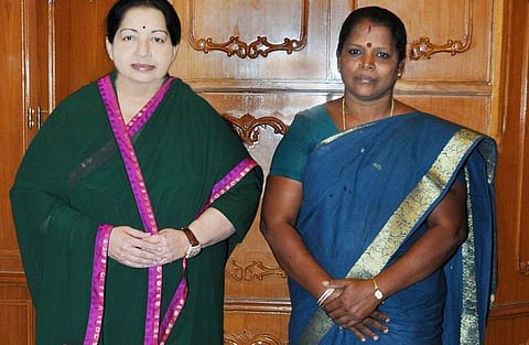 ஸ்ரீரங்கம் அதிமுக வேட்பாளராக எஸ்.வளர்மதி அறிவிப்பு