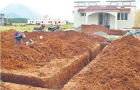 அஸ்திவாரத்தில் கவனம் வையுங்கள்﻿