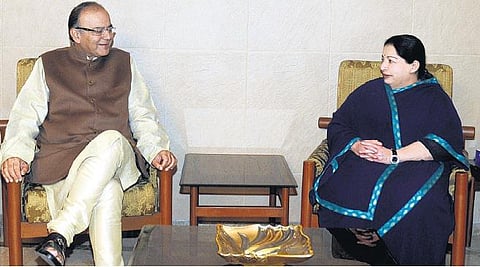 ஜெயலலிதாவுடன் மத்திய அமைச்சர் அருண் ஜேட்லி சந்திப்பு