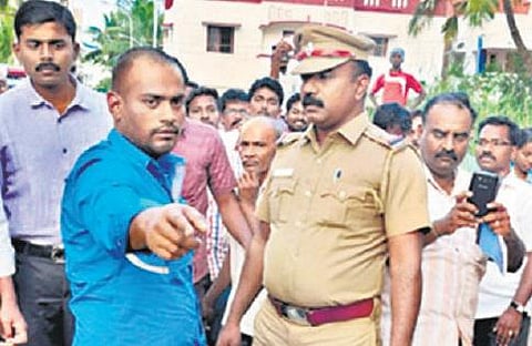 சென்னை ஆசிரியை நகை பறிப்பில் கைதான நீராவி முருகன் மீது 80-க்கும் மேற்பட்ட வழக்குகள்﻿: தூத்துக்குடி ரவுடி குறித்த பின்னணி தகவல்கள்﻿﻿