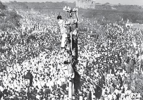 காந்தி: இந்தியாவின் வை-ஃபை