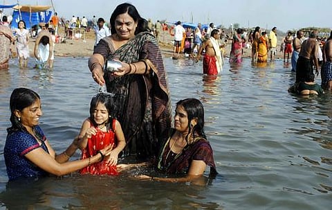 கும்பமேளா போல கோதாவரி நதியில் ரூ.452 கோடி செலவில் புஷ்கராலு: தெலங்கானா அரசு திட்டம்﻿