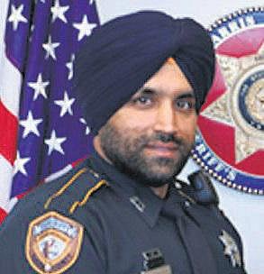 அமெரிக்காவில் டர்பன் அணிந்து பணியாற்ற சீக்கிய போலீஸ் அதிகாரிக்கு அனுமதி﻿