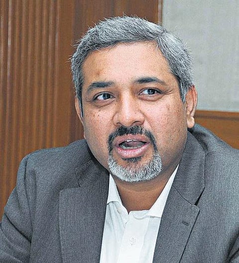 இவரைத் தெரியுமா?- ஆர்.கே. அமர்பாபு﻿