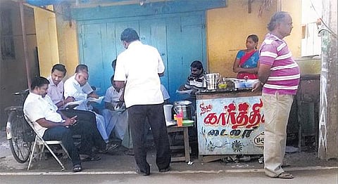 ஸ்ரீரங்கம் இடைத்தேர்தல்: வாக்காளர்களின் வசந்த காலம்﻿