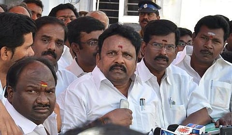 ’குடிமகன் என்ற வார்த்தைக்கு பேரவையில் தேமுதிக கடும் எதிர்ப்பு