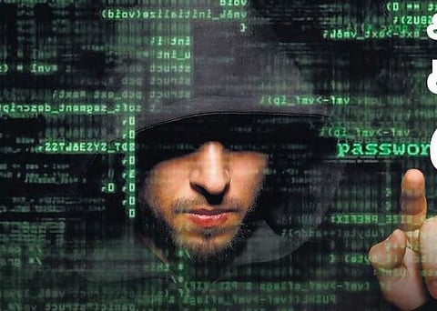 ஆன்லைனில் சுருட்டிய 6,000 கோடி ரூபாய்