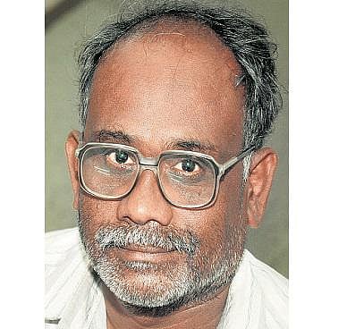 வறண்ட கிணறுகளை உயிர்ப்பிக்கும் வாட்டர் காந்தி﻿