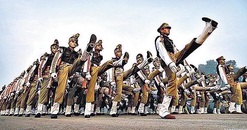 ராணுவத்துக்கு ரூ.2,46,727 கோடி ஒதுக்கீடு﻿