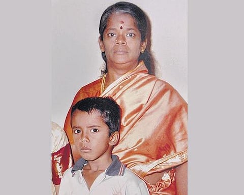 திருச்சியில் பரிதாபம்: மாற்றுத் திறனாளி மகனை எரித்துக் கொன்று தாய் தற்கொலை