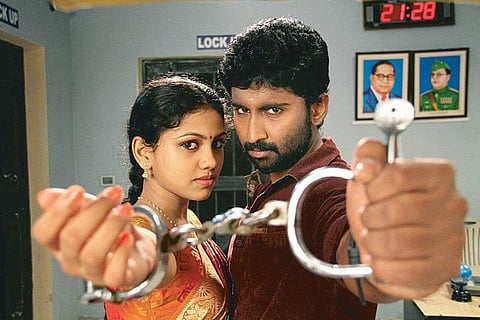 விந்தை நாயகன்﻿ மகேந்திரன்