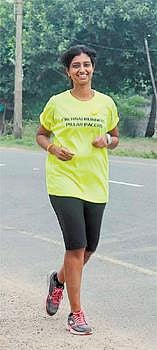 ஓட வைக்கும் ஆசிரியை!