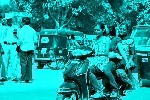 இந்தப் பாவம் செய்யாதவர்கள் கை உயர்த்துக!