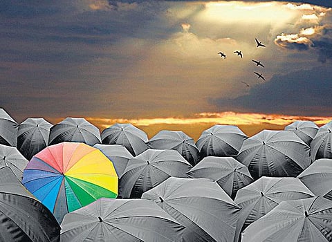 முதலில் சாதா ரணங்கள், பின் சாதனைகள்!﻿