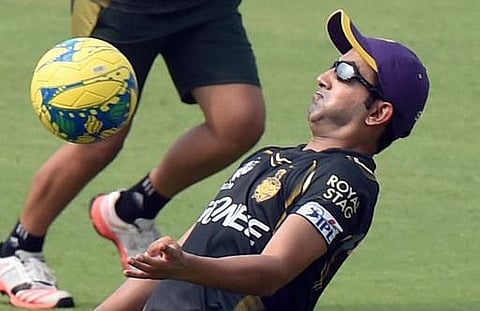 எங்கள் அணிக்கு சாதகமாக மந்தமான பிட்ச்களை தயாரிக்கிறோமா?: கம்பீர் கொதிப்பு