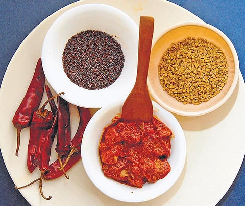 வகை வகையா வடாம், ஊறுகாய் - ஆவக்காய்