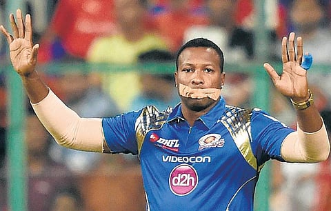 வாயில் பிளாஸ்திரியை ஒட்டிய போலார்டுக்கு ஹர்பஜன் ஆதரவு﻿