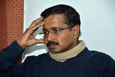 கேஜ்ரிவால் செய்த போனை ம.பி. முதல்வர் எடுக்கவில்லை: டெல்லி புகாரால் சர்ச்சை