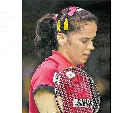 ஆசிய பாட்மிண்டன்: சாய்னா, சிந்து தோல்வி