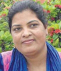 இப்போது படிப்பதும் எழுதுவதும் - சுகிர்தராணி