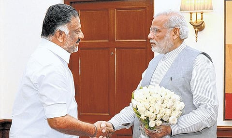 காவிரியின் குறுக்கே மேகேதாட்டுவில் அணை கட்டுவதை தடுக்க நடவடிக்கை: பிரதமரிடம் முதல்வர் வலியுறுத்தல்﻿