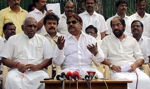 10 கட்சிகளின் பிரதிநிதிகளுடன் பிரதமரை சந்தித்தார் விஜயகாந்த்﻿