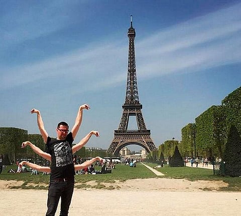 ஈபிள் என் கையில்﻿