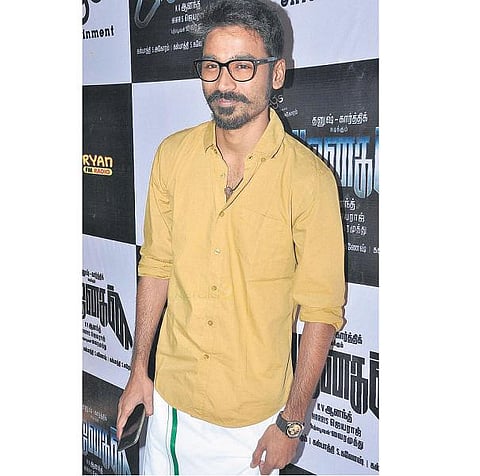 ஆடைகளின் மன்னன்﻿: தனுஷ்