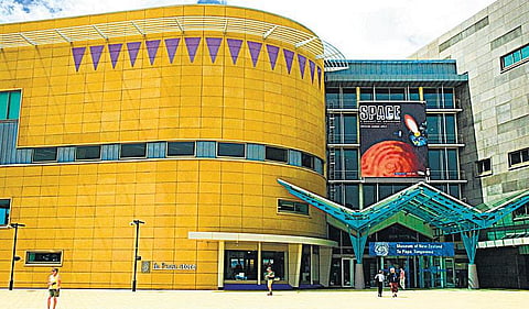 இயற்கைச் சீற்றமும் இல்லமும்﻿